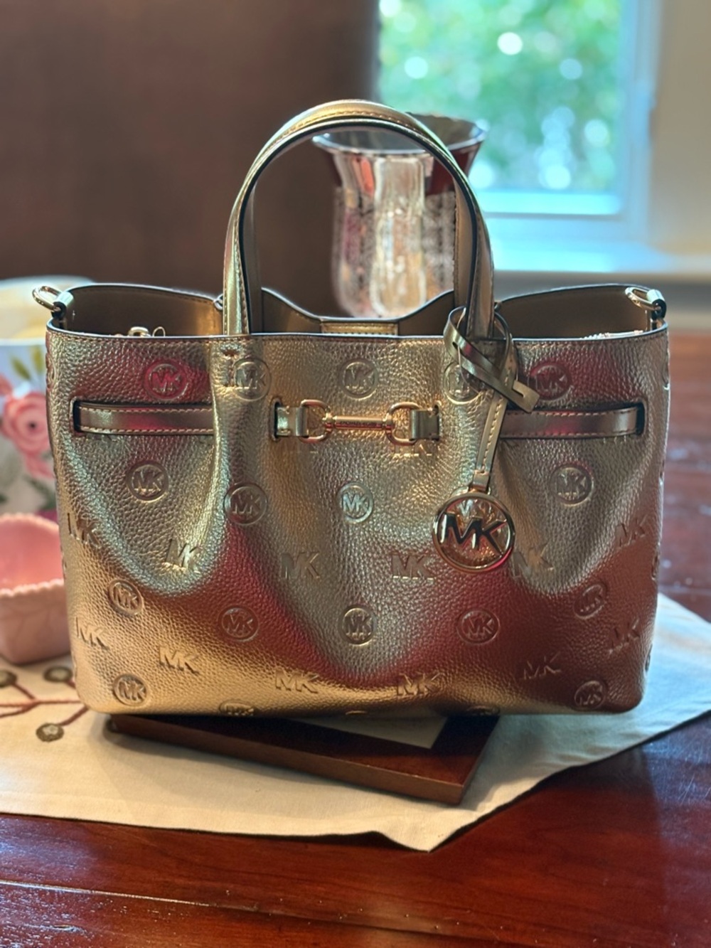 MICHAEL KORS CARSON WOMEN MEDIUM MK LOGO DEBOSSED SATCHEL - NWT PALE GOLD